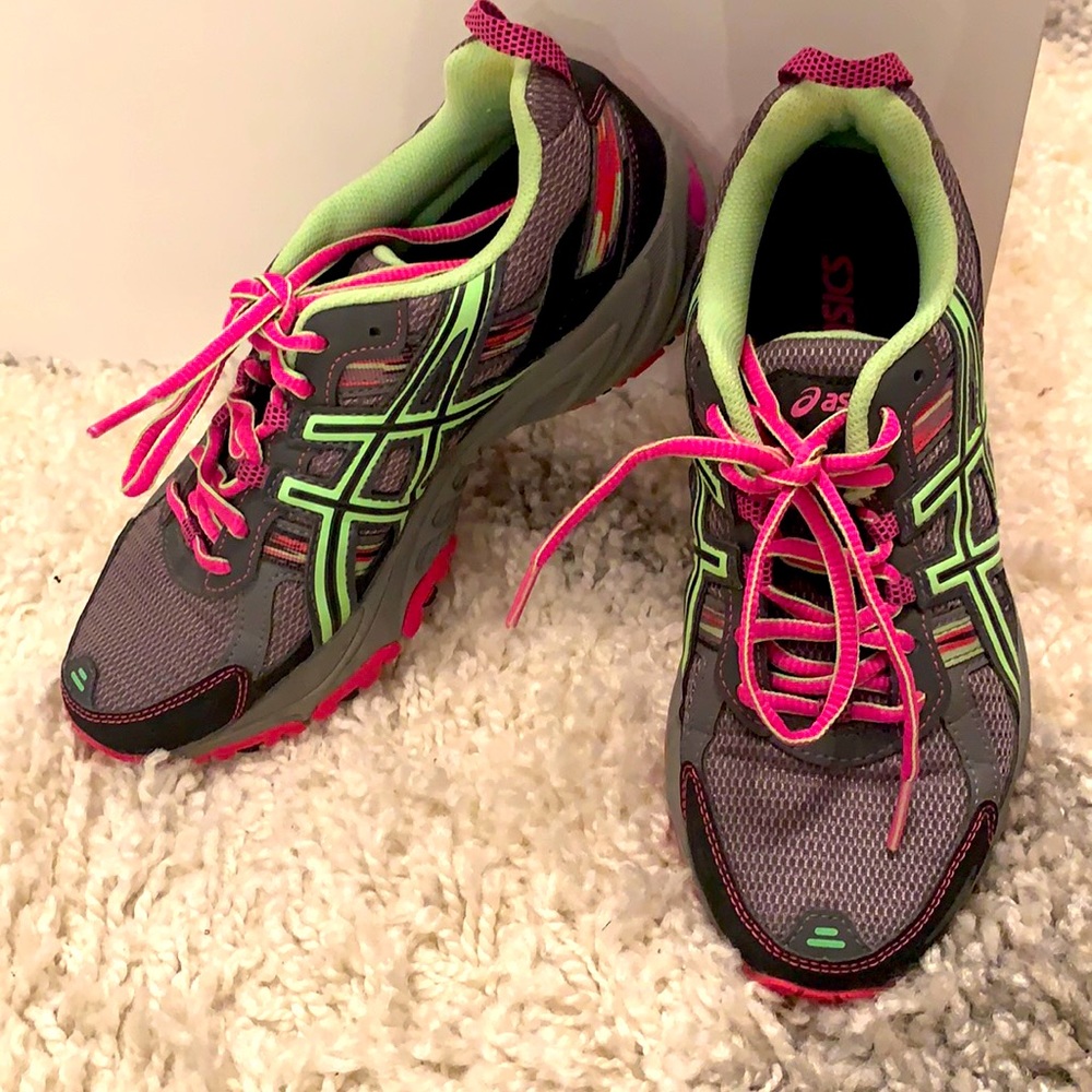 NWOT, ASICS Running Shoes